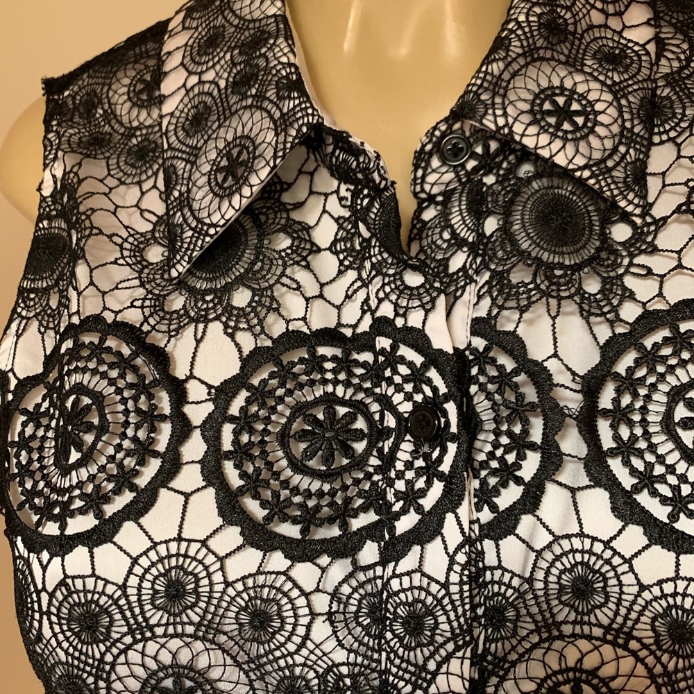 Blouse - Picture 2 of 5